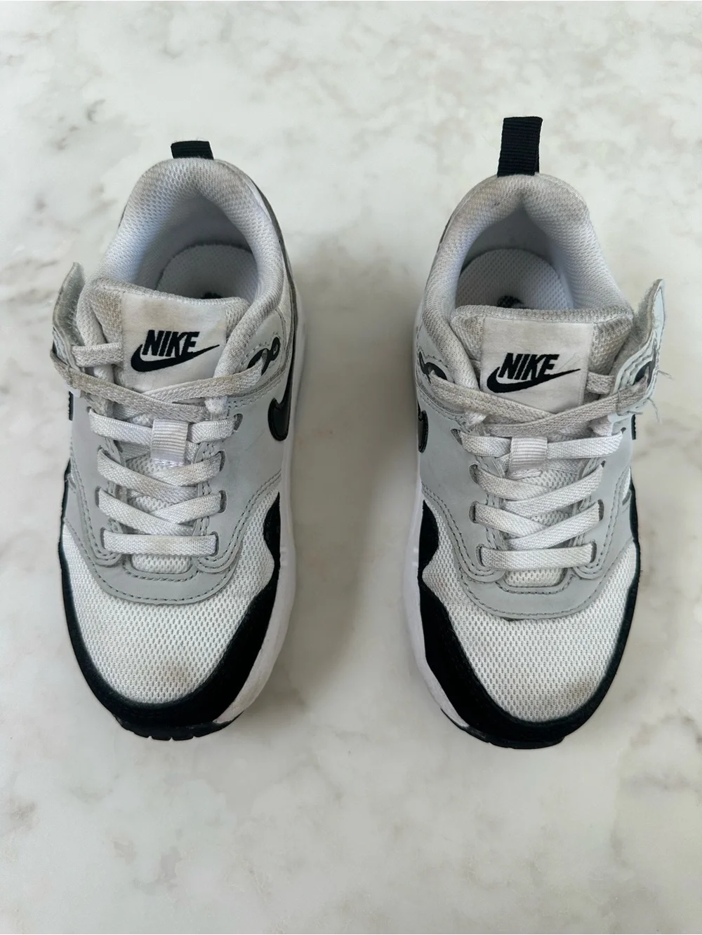 Nike kids air